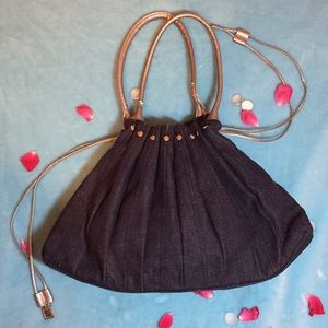 20% off bundles Victoria Secret Shoulder Bag